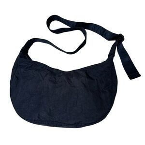 BAGGU Medium Nylon Crescent Bag - Black